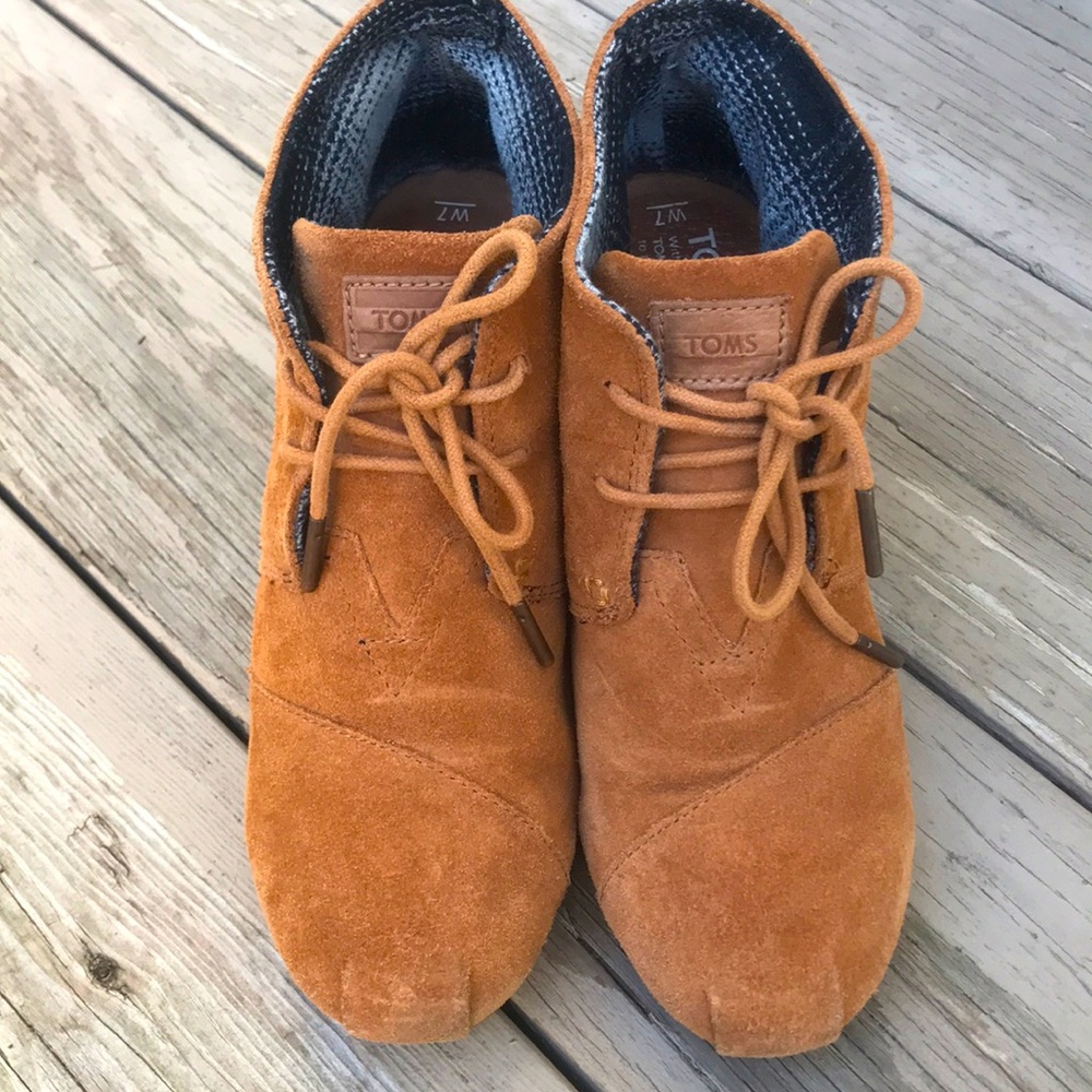 Toms ankle booties wedge with plaid lining size 7